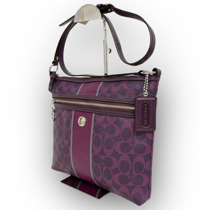 ９８ COACH コーチ PVCレザー ショルダーバッグ パープル
