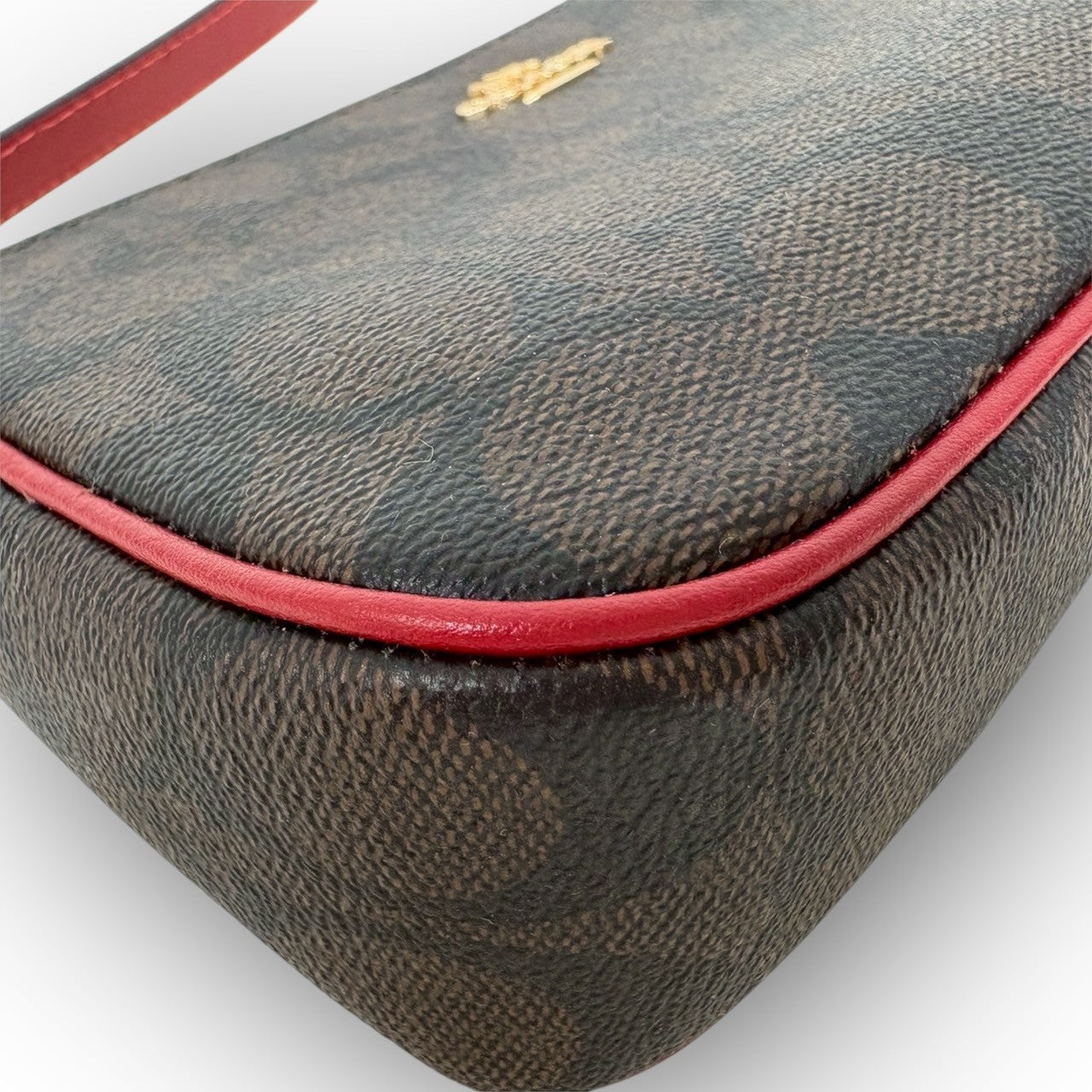 １０４ COACH コーチ ミニバッグ シグネチャー オールレザー ブラウン×レッド