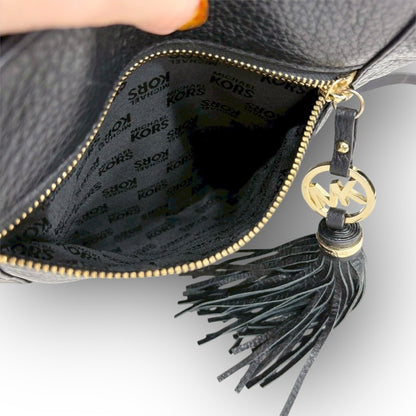 １１１ MICHAEL KORS マイケルコース ショルダーバッグ ブラック