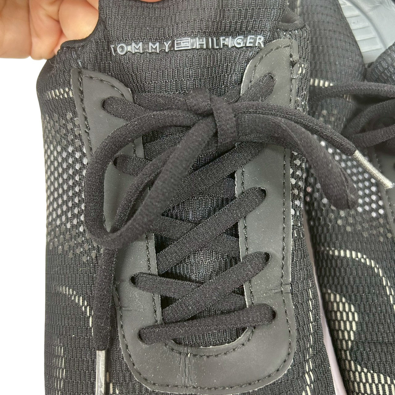 【RC2511-251】TOMMY HILFIGER スニーカー　ブラック　メンズ　26.5cm