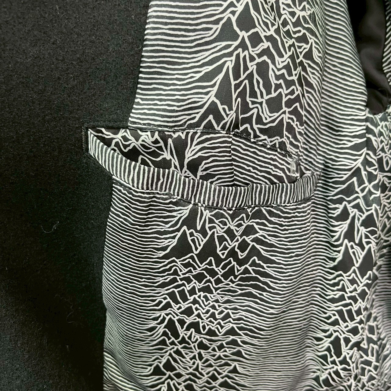 RC2601-407 NEWORDER コート ブラック メンズ