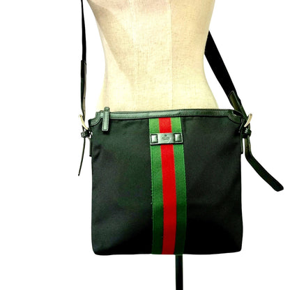 RC2601-701 GUCCI シェリーライン ショルダーバッグ ブラック